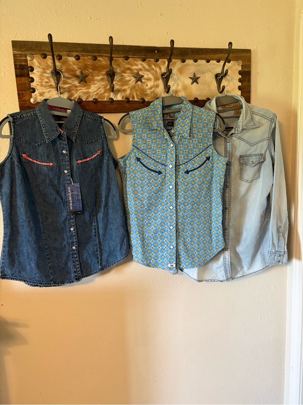 Wrangler &Cruel Girl Shirt Lot - Picture 2 of 8